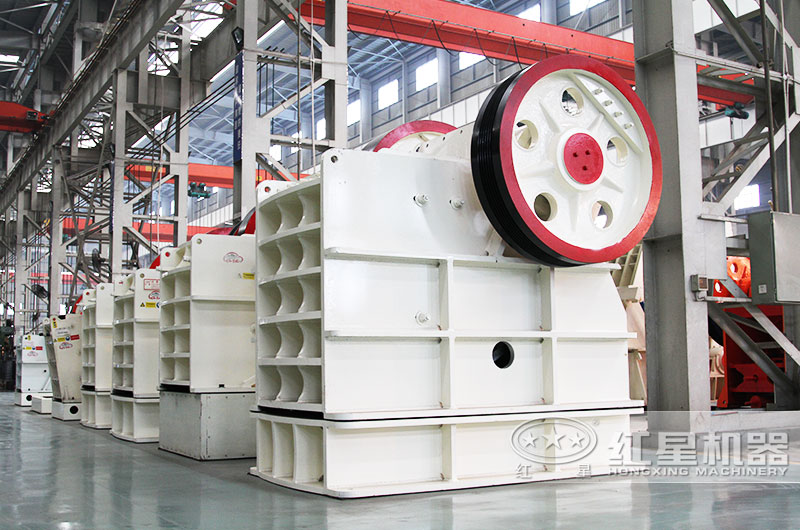 57破碎機產(chǎn)量40-110t/h，性價比高，超多客戶都選擇的破碎機