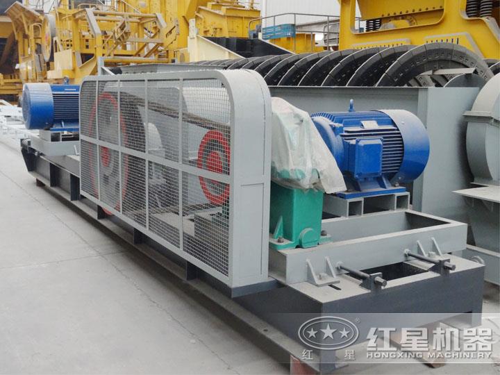 對輥式破碎機(jī)電機(jī)功率45*2KW，處理能力20-40t/h