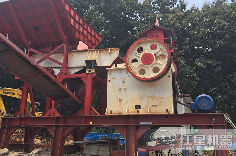 鄂式破碎機