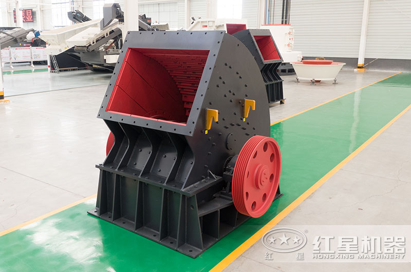 重錘式碎石機(jī)圖片 重錘式碎石機(jī)圖片
